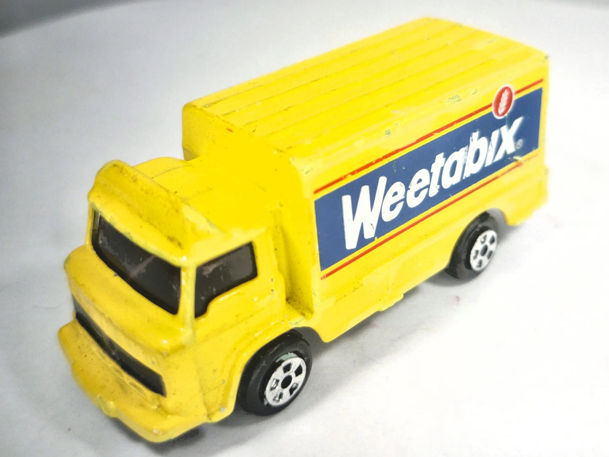 LEYLAND TERRIER TRUCK, Weetabix, Corgi, Die cast, Żółty, 1:64, Resoraki – zdjęcie 2