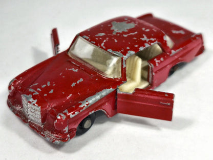 MERCEDES-BENZ 220 S.E Matchbox '60 Czerwony 1:67 Made in England – zdjęcie 2