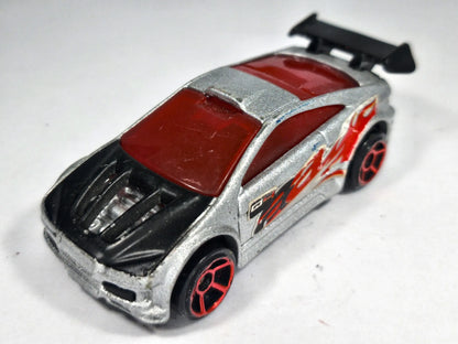 ID ASPHALT ASSAULT Hot Wheels x McDonald's 2005 Srebrny 1:64 – zdjęcie 2