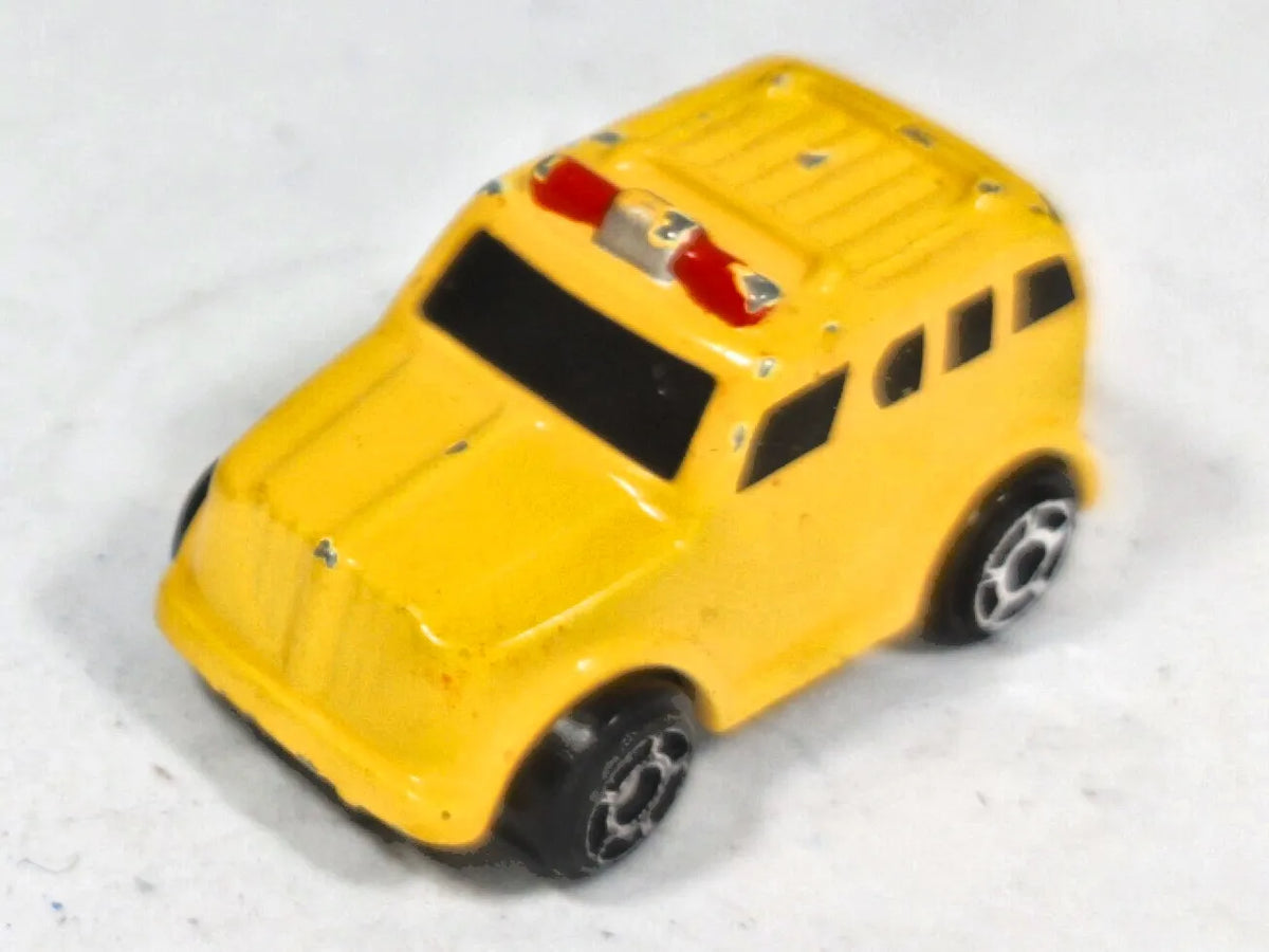 Suv Soma 1:64 2 Luzak Żółty – zdjęcie 2