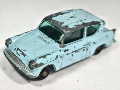 Ford Anglia Matchbox '60 Niebieski 1:54 Made in England – zdjęcie 2