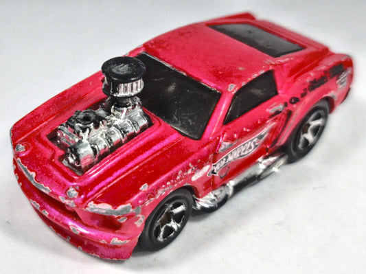1969 Ford Mustang „Tooned” Hot Wheels 1968 1:64 Luzak Czerwony – zdjęcie 2