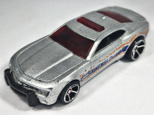 '10 CHEVROLET CAMARO SS POLICE, Hot Wheels 2015 Die cast T9579 Srebrny 1:64 – zdjęcie 2