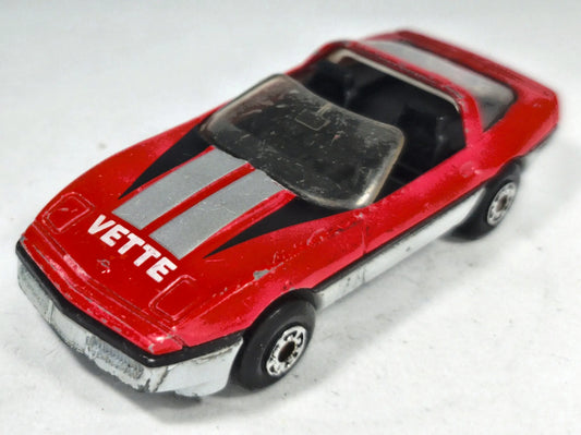 1984 Chevrolet Corvette C4 Matchbox 1983 1:60 VETTE Luzak Czerwony – zdjęcie 2