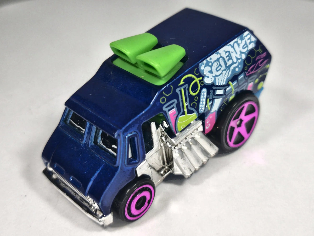 COOL ONE, DESIGN LAB, Hot Wheels 2004, Die cast, Granatowy, 1:64, Resoraki – zdjęcie 2
