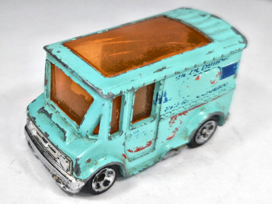 Bread Box Hot Wheels Flying Colors 1:64 Furgonetka Luzak Turkusowy – zdjęcie 2