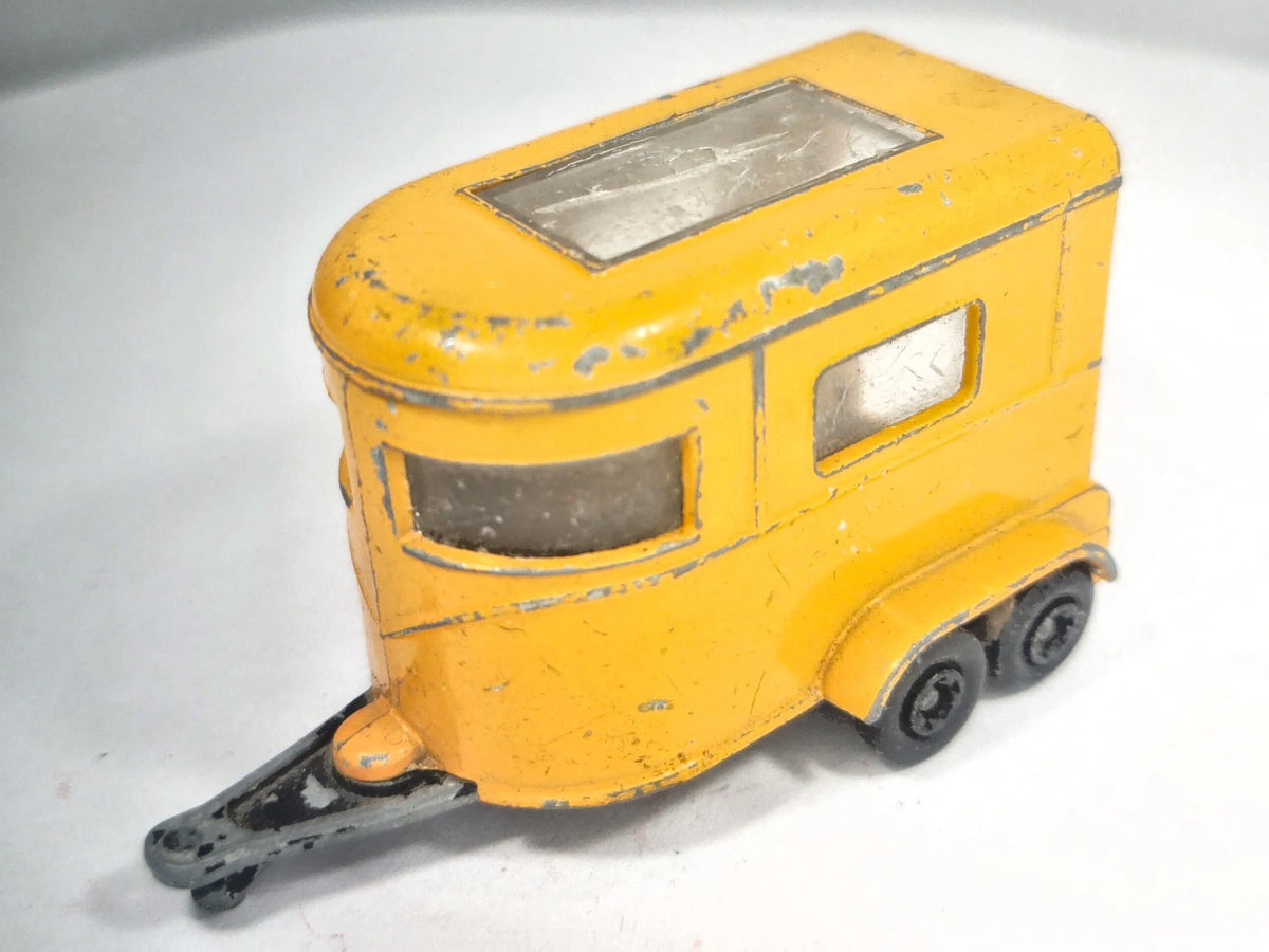 PONY TRAILER, Matchbox, Made in England, Die cast, Żółty, 1:64, Resoraki – zdjęcie 2