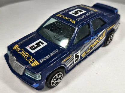 MERCEDES 190 E MONROE #5 Bburago Made in Italy Niebieski 1:43 – zdjęcie 2