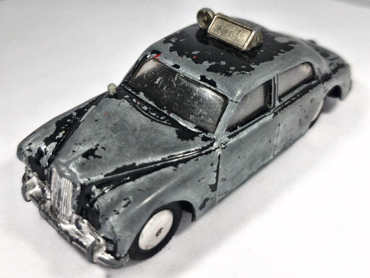 Riley Pathfinder Corgi 1958-1963 Srebrny 1:43 Made in United Kingdom – zdjęcie 2