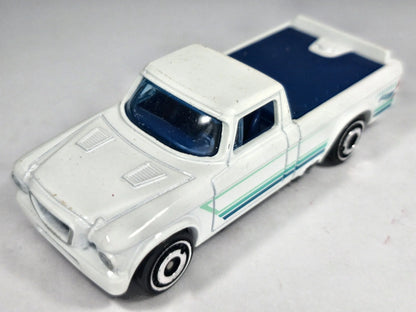 '63 STUDEBAKER PICKUP, Hot Wheels 2021, Die cast HCT51, Biały 1:64 Resoraki – zdjęcie 2