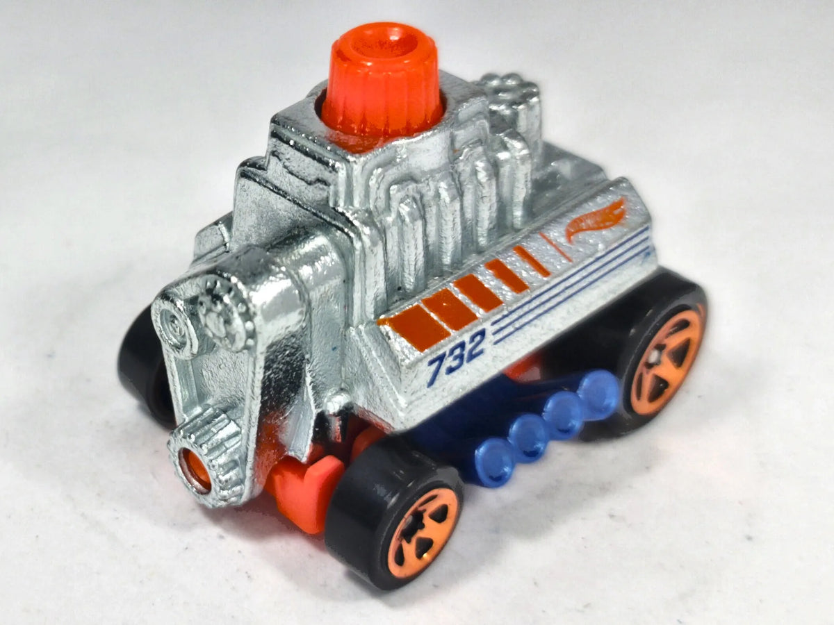 Click Shift Hot Wheels 1:64 Ciężarówka 732 Luzak Srebrny Straż pożarna – zdjęcie 2
