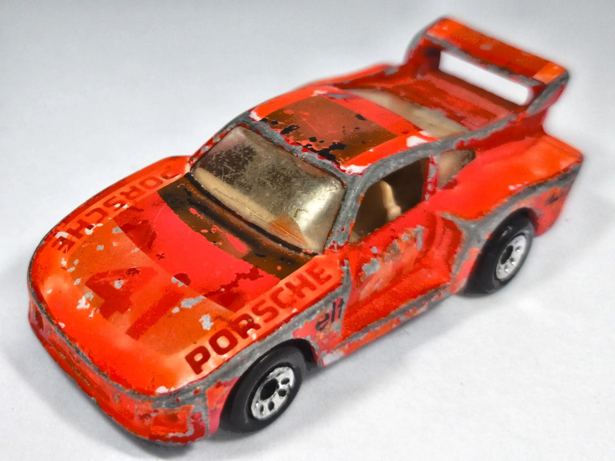 Porsche 935 Turbo Matchbox 1:64 Made in France Luzak Czerwony – zdjęcie 2