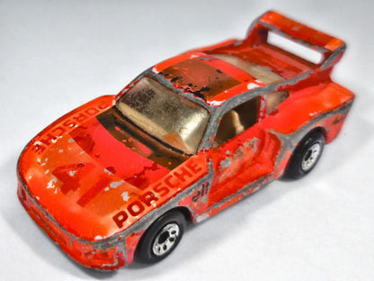 Porsche 935 Turbo Matchbox 1:64 Made in France Luzak Czerwony – zdjęcie 2
