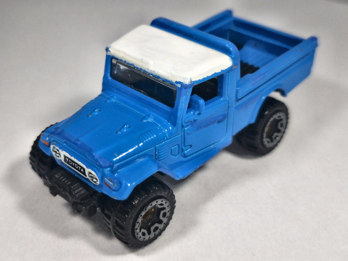 TOYOTA LAND CRUISER, Hot Wheels 2020 Die cast GRY93 Niebieski 1:64 Resoraki – zdjęcie 2