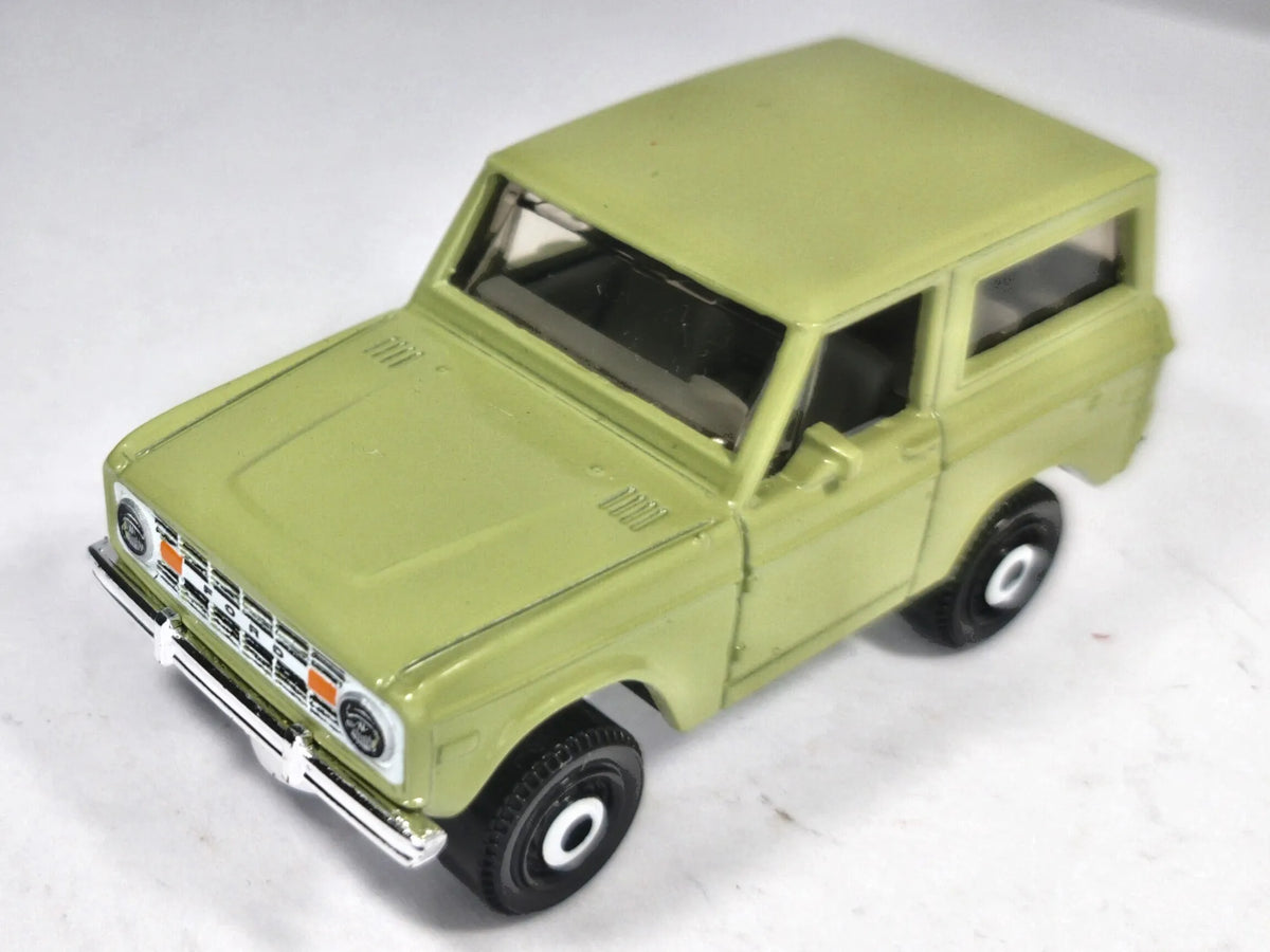 Ford Bronco I Matchbox 2023 1:54 Oliwkowy Terenówka – zdjęcie 2