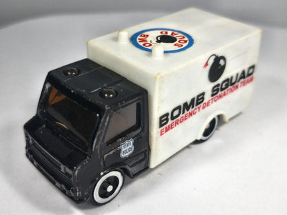 BOMB SQUAD JAK MERCEDES VAN, Nico 1983, Die cast 8021 Czarny 1:55, Resoraki – zdjęcie 2