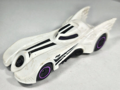 Batmobile Hot Wheels 2004-'17 DC Comics 1:64 BATMAN Biały Batman The Flash – zdjęcie 2