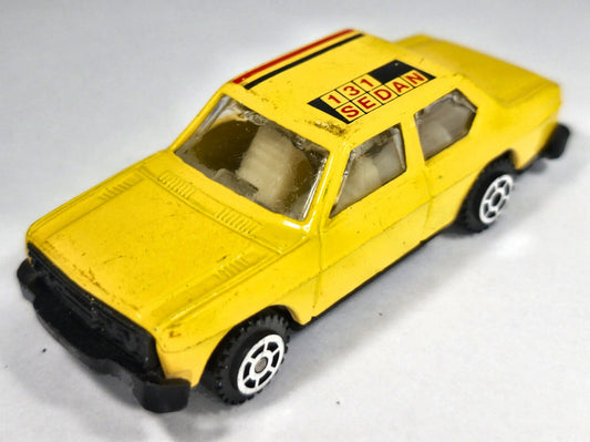 Fiat 131 Summer Żółty 1:57 – zdjęcie 2