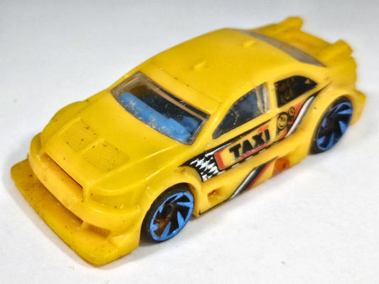 BMW M3 GT2 Hot Wheels 2013 1:64 TAXI Luzak Żółty – zdjęcie 2