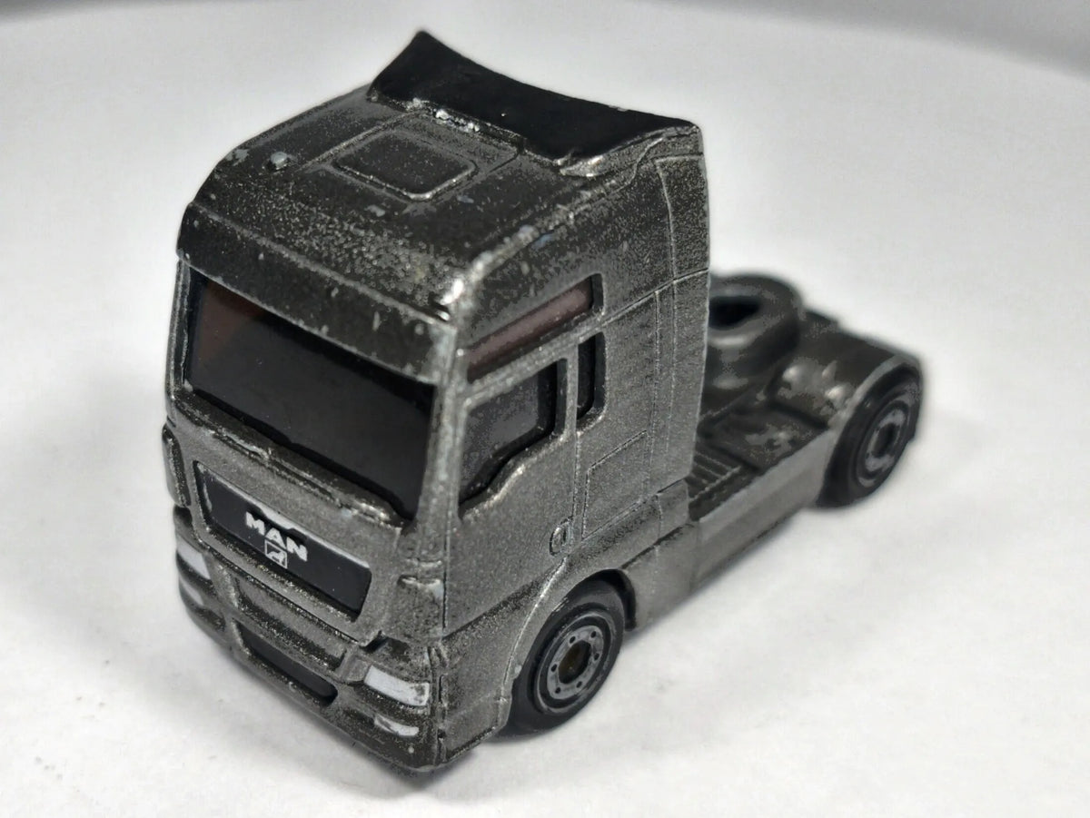 Ciężarówka Man Tgx Majorette Grafitowy 1:100 – zdjęcie 2
