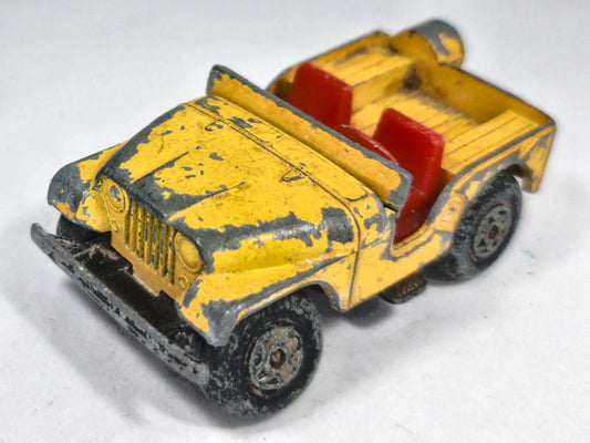 JEEP Matchbox Series Matchbox Żółty 1:64 Made in England – zdjęcie 2