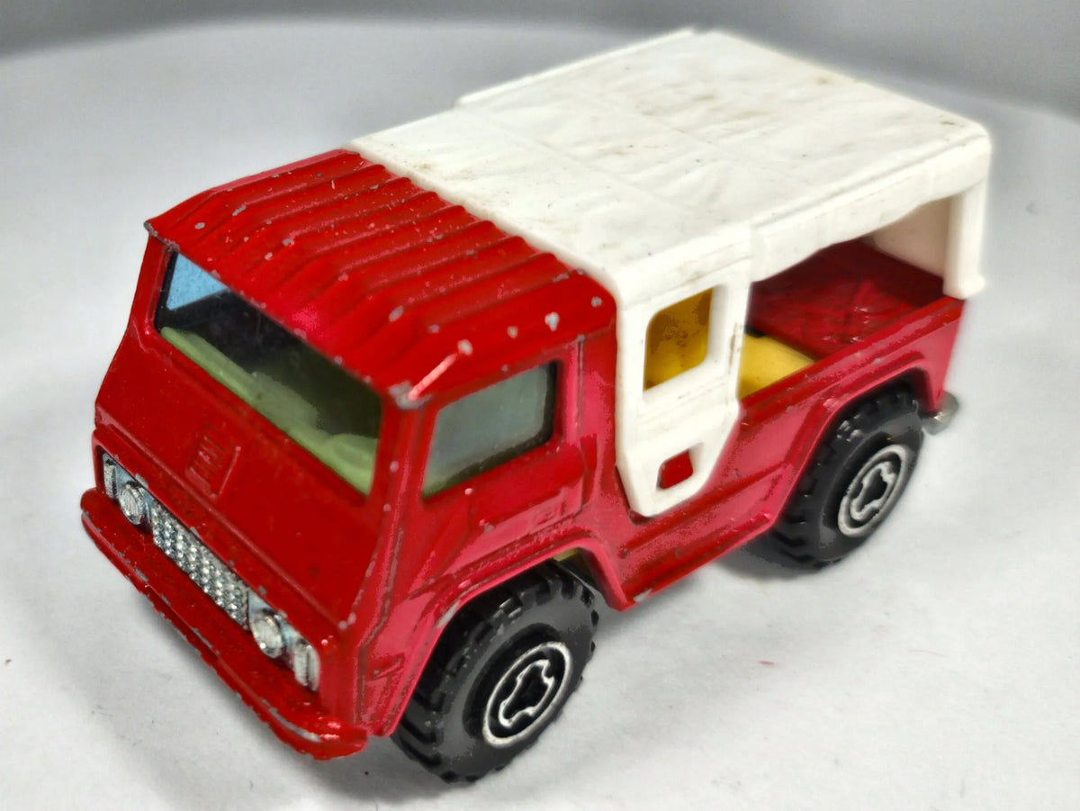Explorateur Majorette '70 Czerwony 1:43 Made in France 2xMetal – zdjęcie 2