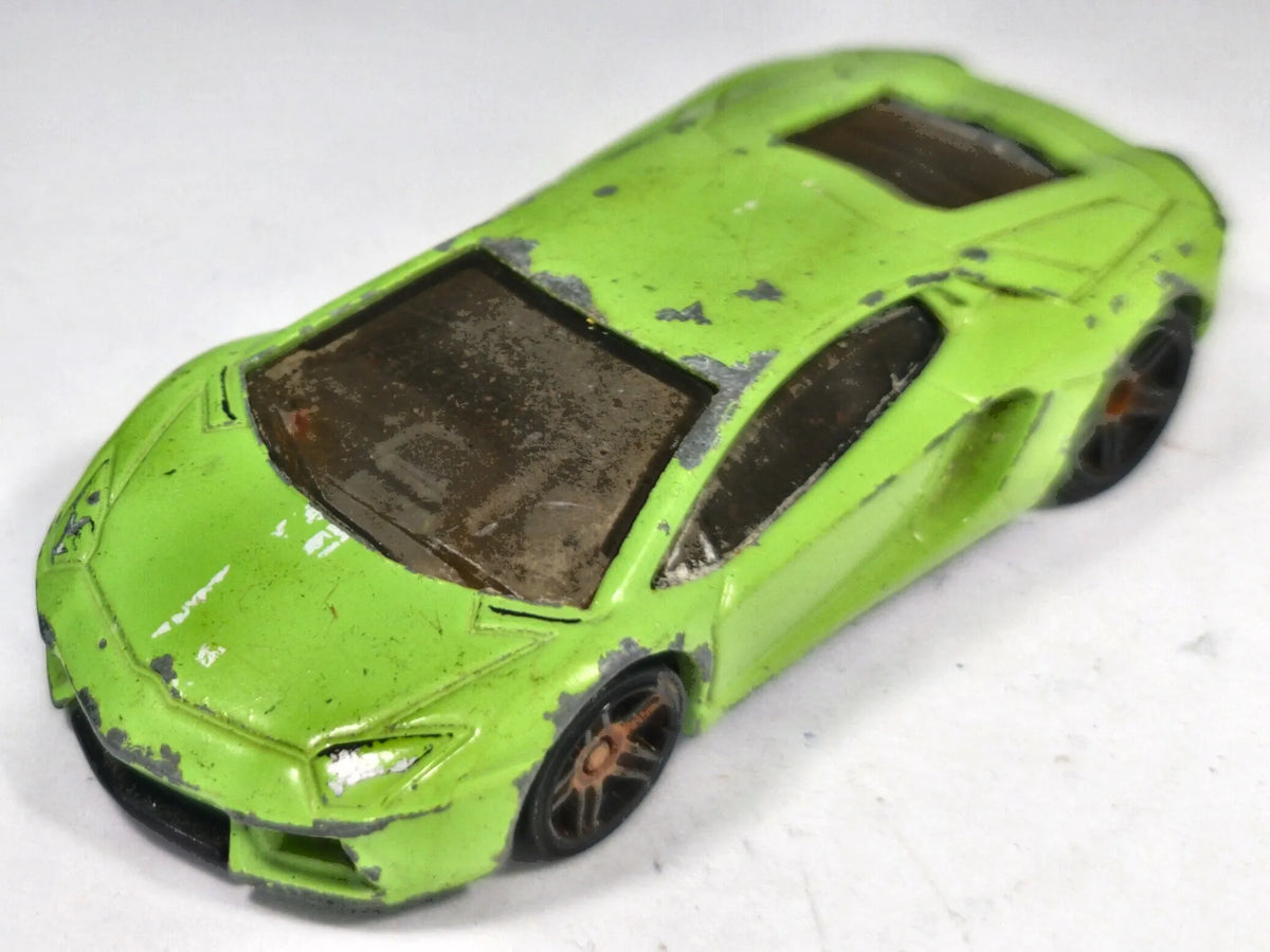Lamborghini Aventador LP 700-4 Hot Wheels 2011 New Models 1:64 Luzak – zdjęcie 2