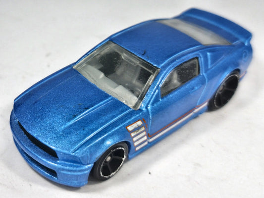 '07 Ford Mustang Hot Wheels 2008 Niebieski 1:64 Muscle Car – zdjęcie 2