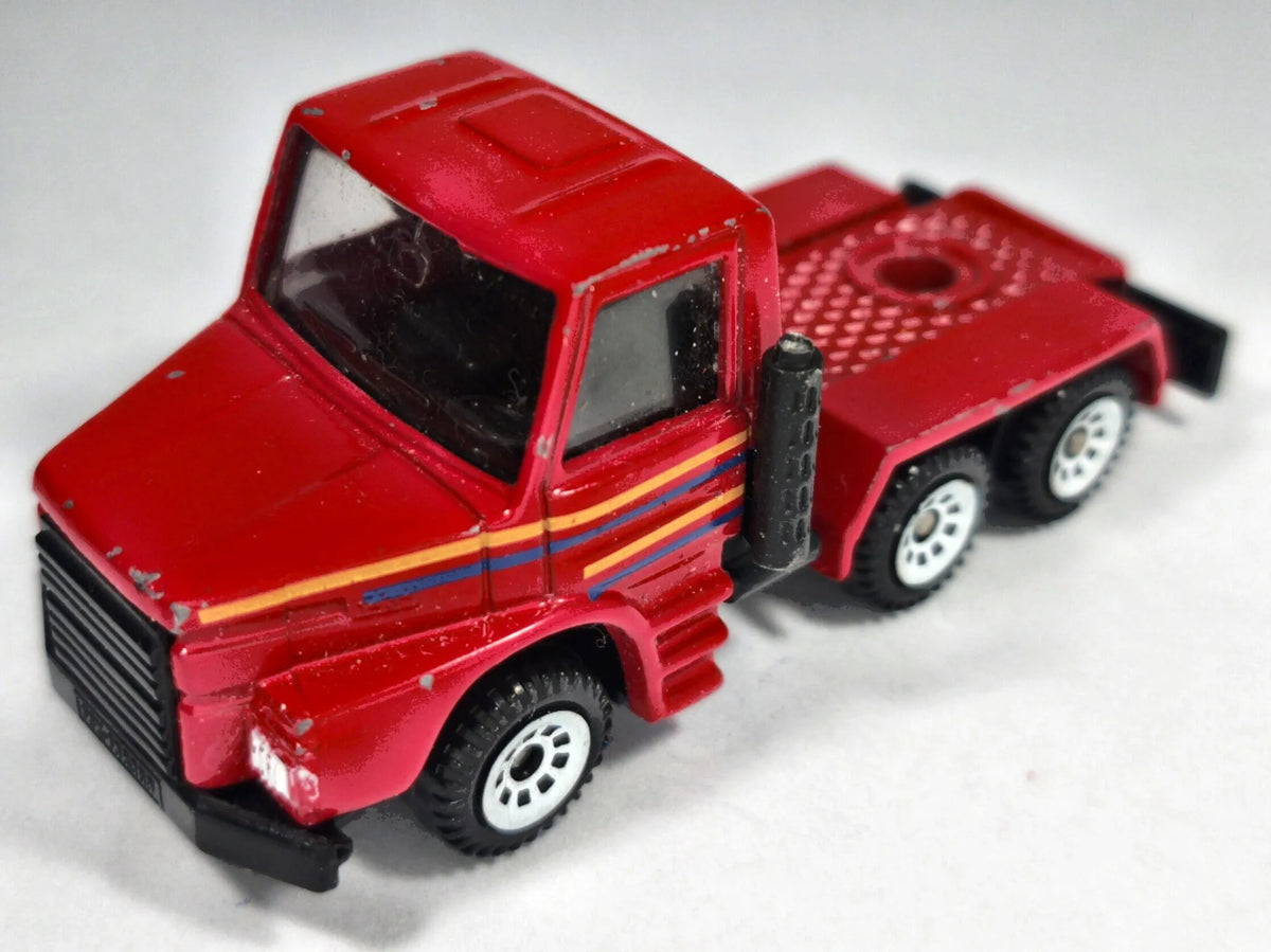 Ciągnik Siodłowy Renault R310 Mainline SIKU Czerwony 1:70 – zdjęcie 2