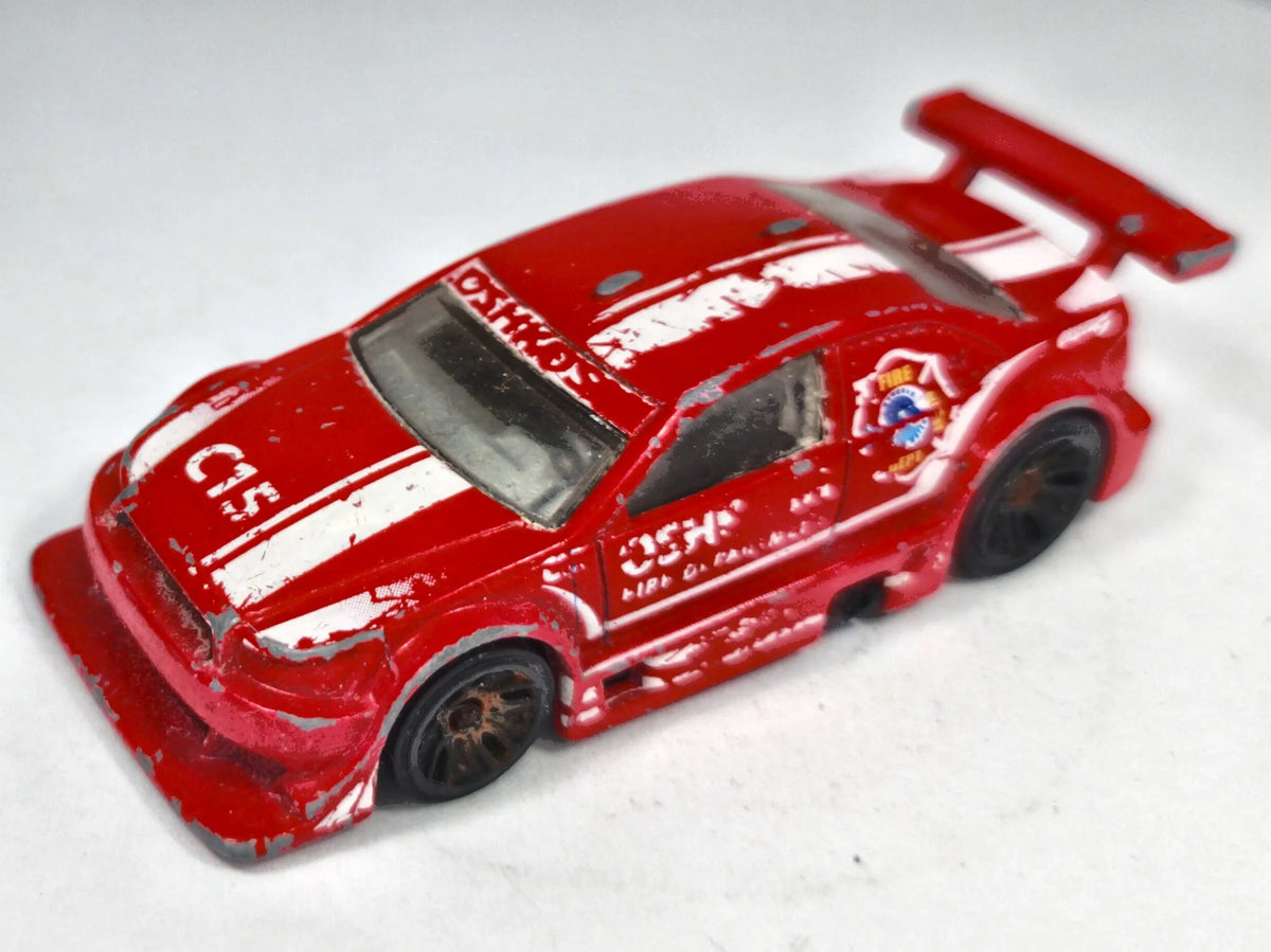 Amazoom Hot Wheels 2001 1:64 Oshkosh Fire Department Luzak Czerwony – zdjęcie 2