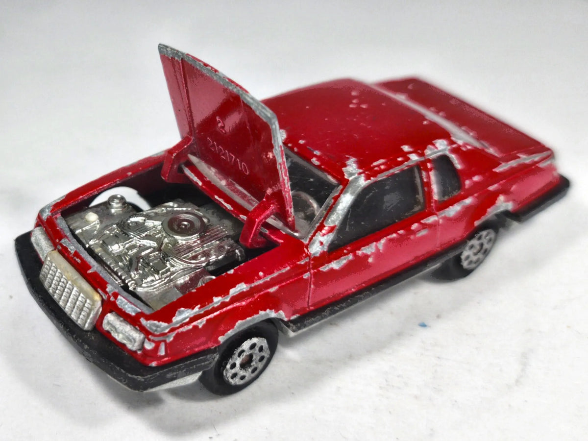 Ford Thunderbird Majorette 1:72 Made in France Luzak Czerwony 2xMetal – zdjęcie 2