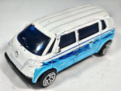 Volkswagen Microbus Matchbox 2001 Biały 1:58 – zdjęcie 2