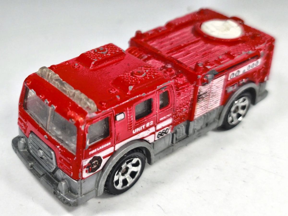 Pierce Dash Fire Engine Matchbox 2002 1:64 Wóz strażacki Straż pożarna – zdjęcie 2