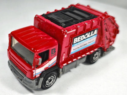 Garbage Truck Matchbox 2008 1:87 Śmieciarka BEDOLLA Luzak Czerwony – zdjęcie 2