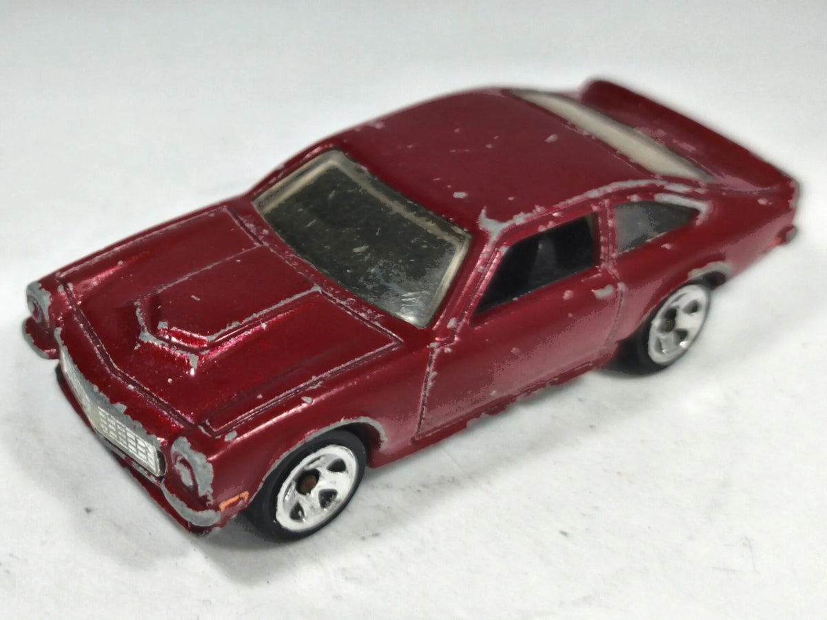 Chevrolet Custom V-8 Vega Hot Wheels 2007 1:64 Luzak Bordowy – zdjęcie 2