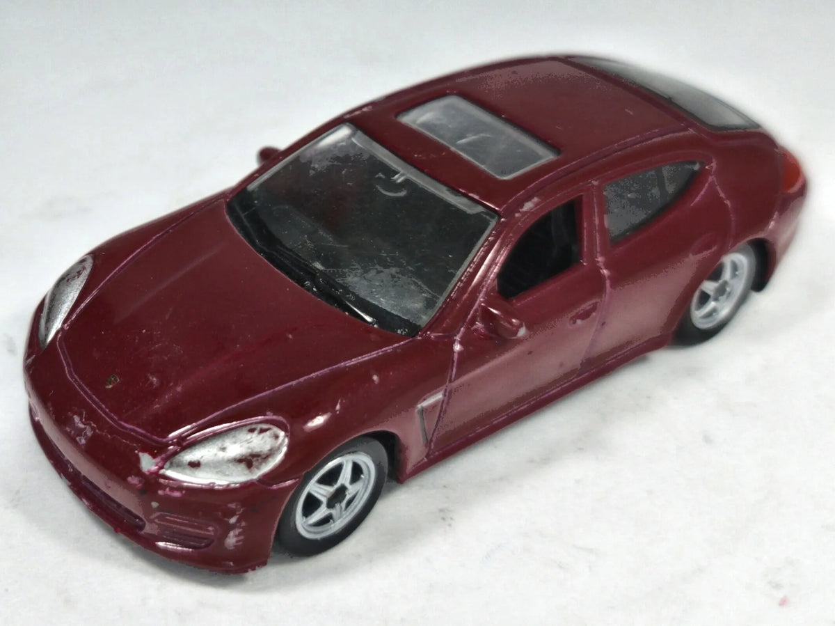 Porsche Panamera Welly 1:64 Bordowy – zdjęcie 2