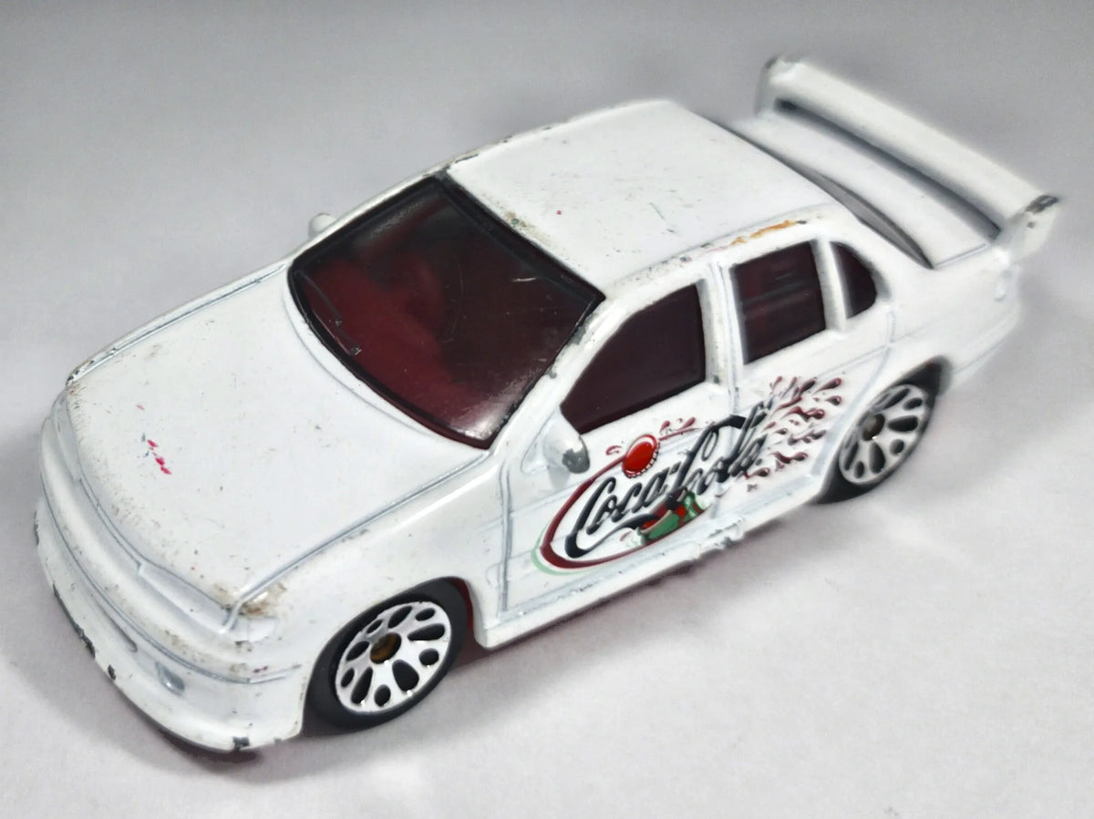 Ford Falcon Matchbox 1986 1:64 Coca-Cola Luzak Biały – zdjęcie 2