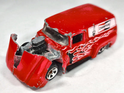 '56 Ford Hot Wheels 1999 First Editions 1:64 CHAMPION Luzak Czerwony – zdjęcie 2