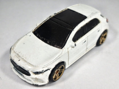 2019 MERCEDES-BENZ A-CLASS Hot Wheels 2018 Biały 1:60 – zdjęcie 2