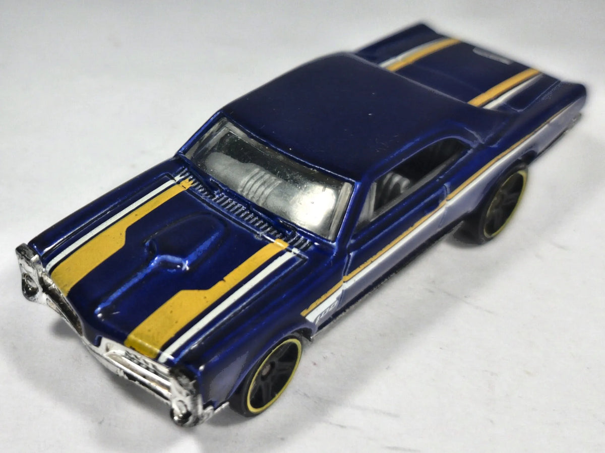 Pontiac Gto 1967 Mainline Hot Wheels Granatowy 1:64 – zdjęcie 2