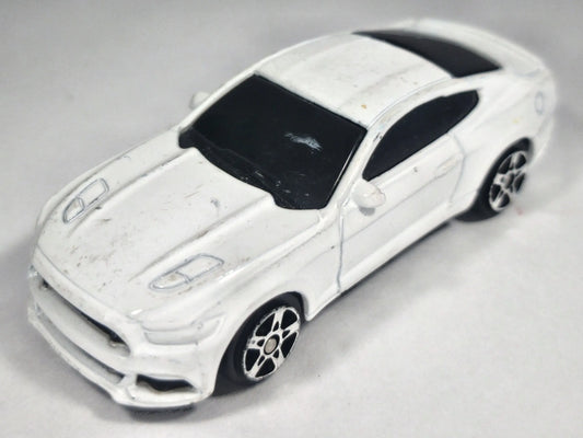 2015 FORD MUSTANG GT, Maisto 2015, Die cast 11803, Biały, 1:50, Resoraki – zdjęcie 2