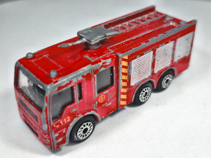 WÓZ STRAŻACKI #112, Straż pożarna, Die cast M2, Czerwony, 1:87, Resoraki – zdjęcie 2