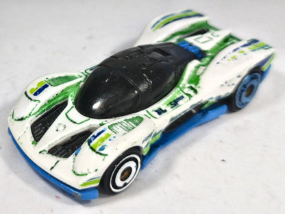Group C Hot Wheels 2022 1:60 Biały fantasy car – zdjęcie 2