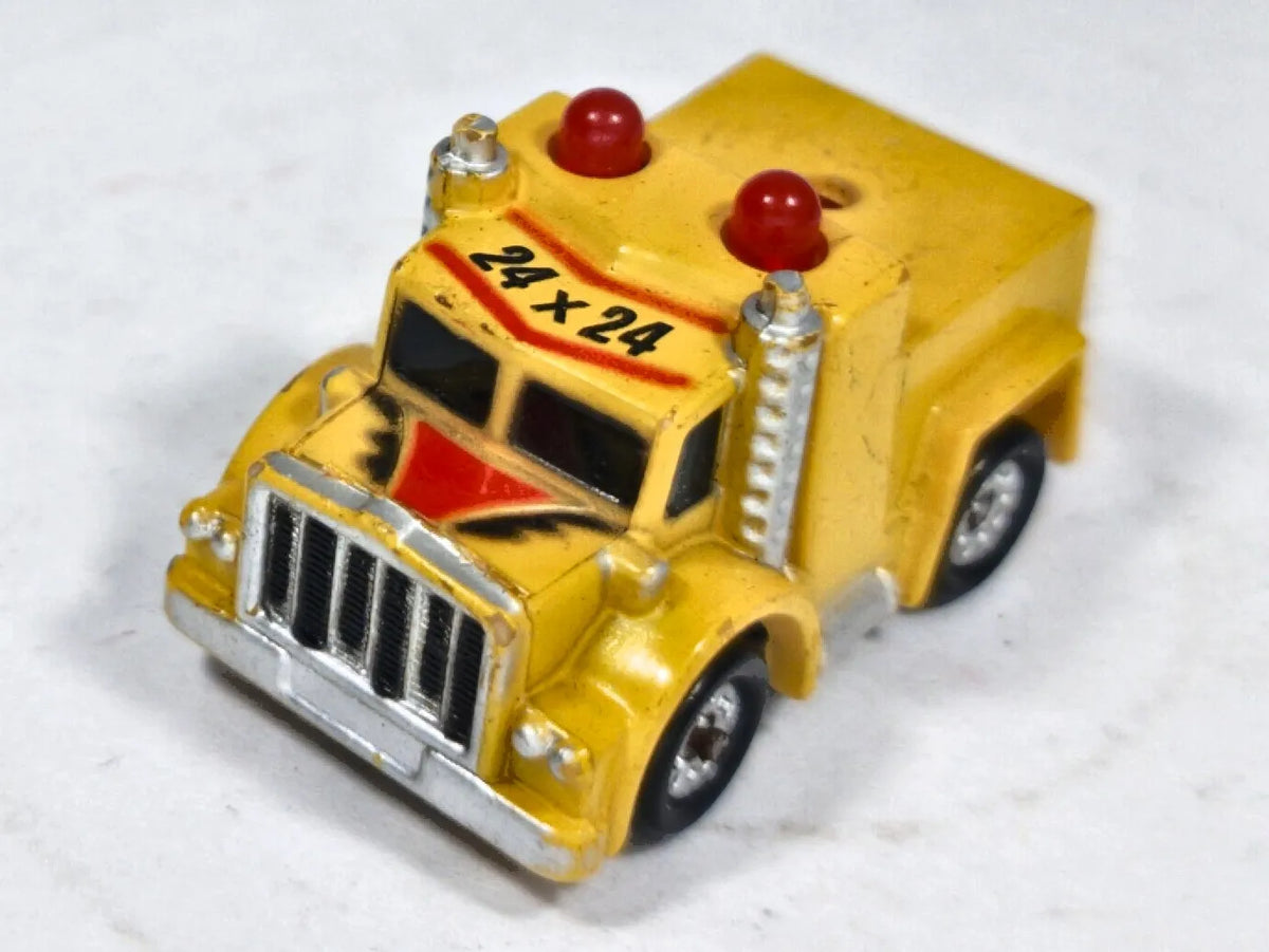 Ciężarówka Micro Sonic Flashers Micro Machines Galoob Żółty 1:87 – zdjęcie 2
