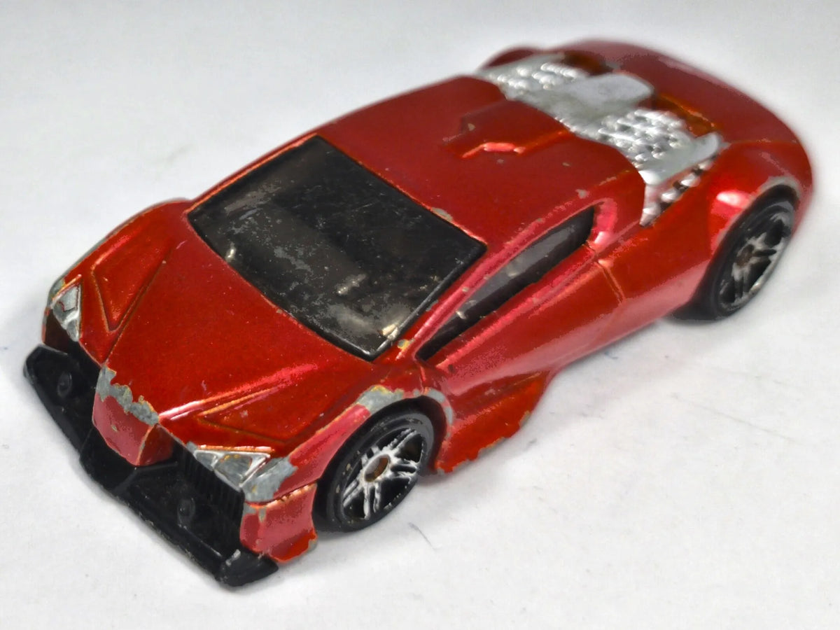Zotic Hot Wheels 2002 1:64 Luzak Czerwony – zdjęcie 2