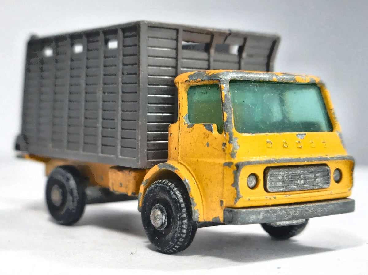 CATTLE TRUCK, Matchbox, Made in England, Die cast 37, Żółty, 1:64, Resoraki – zdjęcie 9