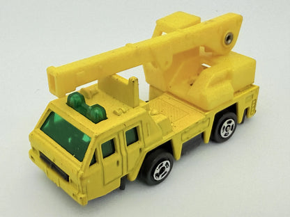Dźwig Nissan Diesel Crane Truck, (Tomica?), Resoraki, die cast, 1:87, żółty – zdjęcie 8