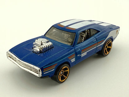 1970 Dodge Charger Hot Wheels 2010 1:64 Niebieski – zdjęcie 10