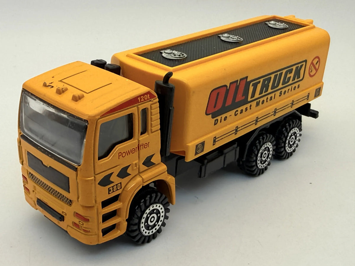 Ciężarówka CYSTERNA PALIWOWA 6X4 2018 Żółty 1:43 Oil Truck – zdjęcie 8