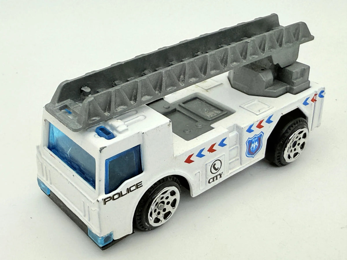 Wóz Drabinowy Police, Policja, Straż pożarna, Die cast Resoraki, Biały 1:64 – zdjęcie 8